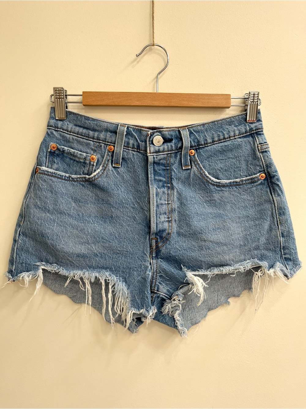 Levi’s 501 original cutoff denim shorts button fly size 27